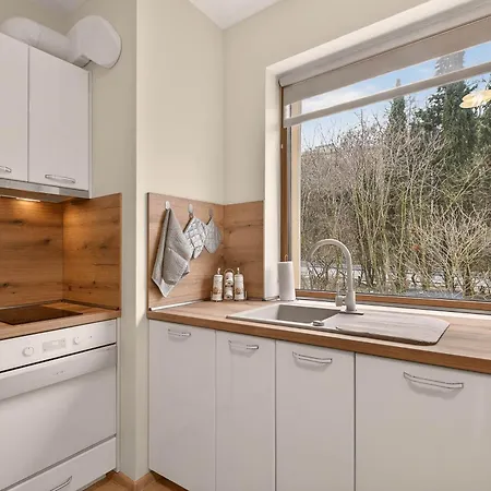 Golden Breeze *