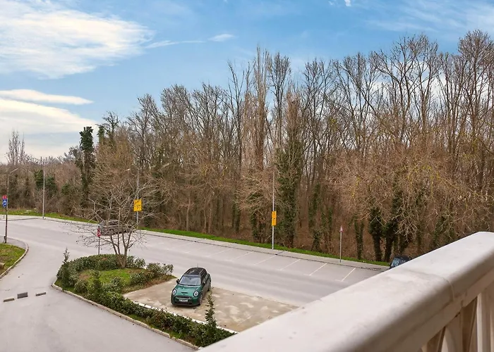 Apartment Golden Breeze