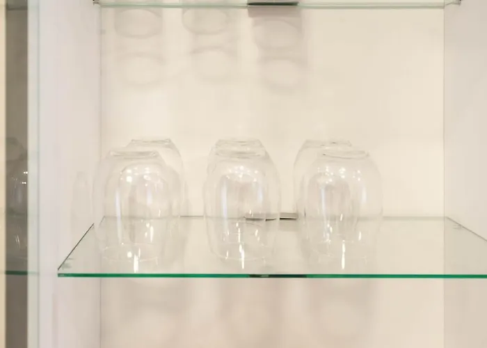 Apartment Golden Breeze Warna