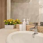 Golden Breeze By Linas Apartamento *