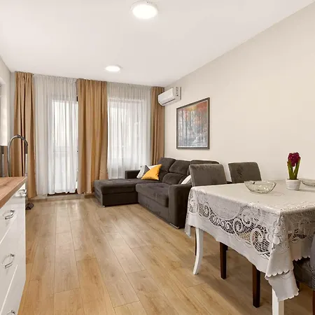Golden Breeze By Linas Apartamento Varna