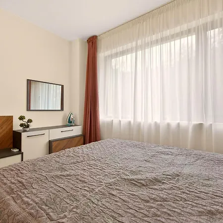 Golden Breeze By Linas Apartment *
