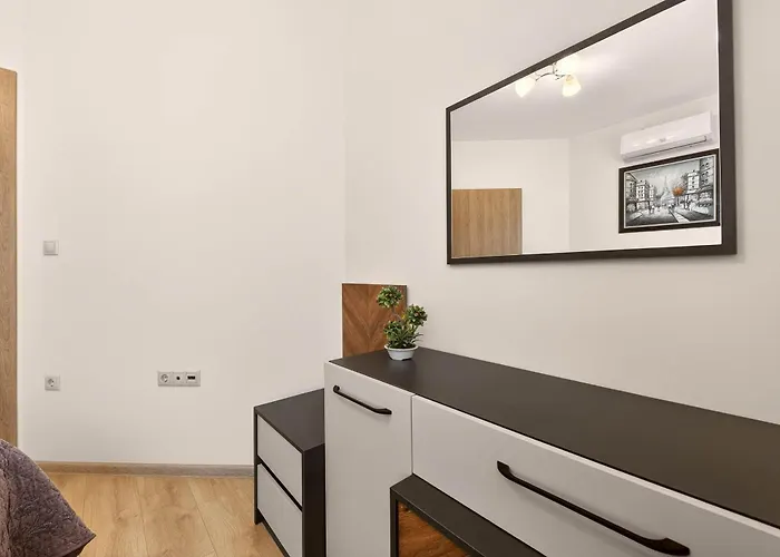 Golden Breeze Apartman *